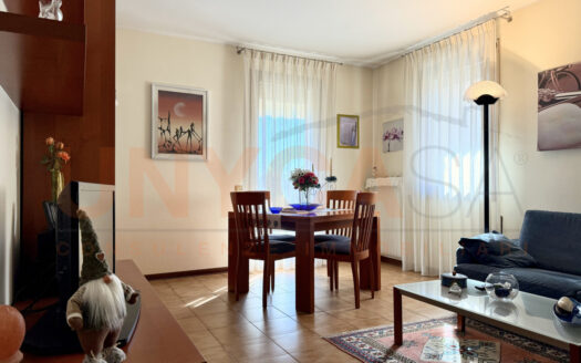 Bicamere in centro paese