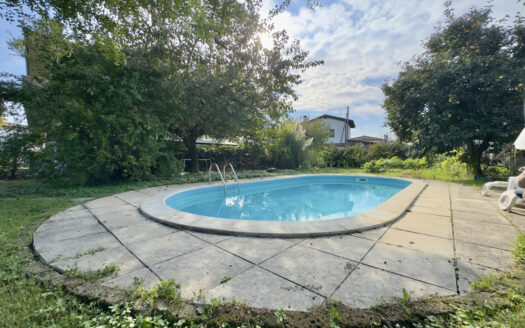 Vilafranca Padovana:villa Singola Con Piscina