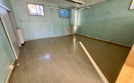 Sarmeola:negozio Di 100 Mq In Centro Paese