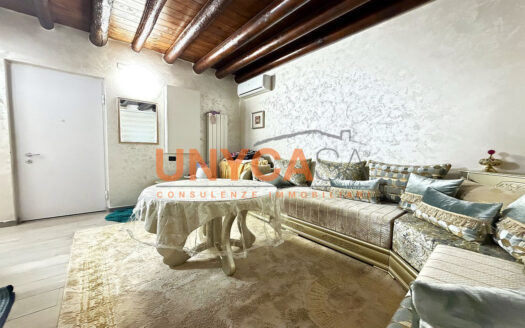 MADONNA DI CAMPAGNA Casa indipendente con due camere