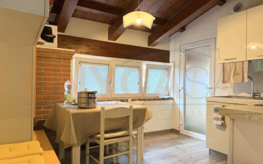 Mini arredato con utenze incluse