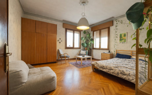 Padova – Appartamento al 5° piano con terrazzo panoramico e ascensore