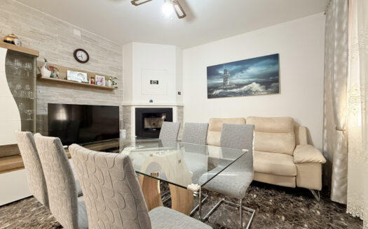 Elegante porzione di bifamiliare in vendita a Chiesanuova, Padova