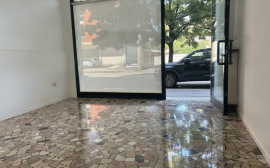 Negozio/Ufficio in Affitto – 27 mq