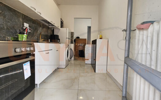 Bicamere con garage